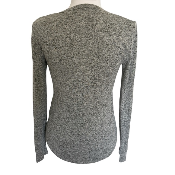 Victoria’s Secret PINK Grey Gray Size S Long Sleeve Top - Picture 2 of 3